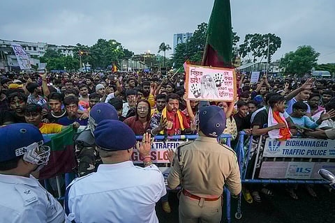 Kolkata Doctor Rape-Murder: Supporters of football clubs East Bengal and Mohun Bagan speak with police personnel
